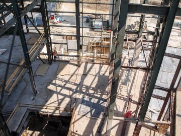 Revitalizace bývalé kotelny v areálu Waltrovka v pražských Radlicích na moderní administrativní centrum. Dodáno více než více než 90 tun nových ocelových konstrukcí a více než 2000 m2 trapézových plechů pro stropní konstrukce.