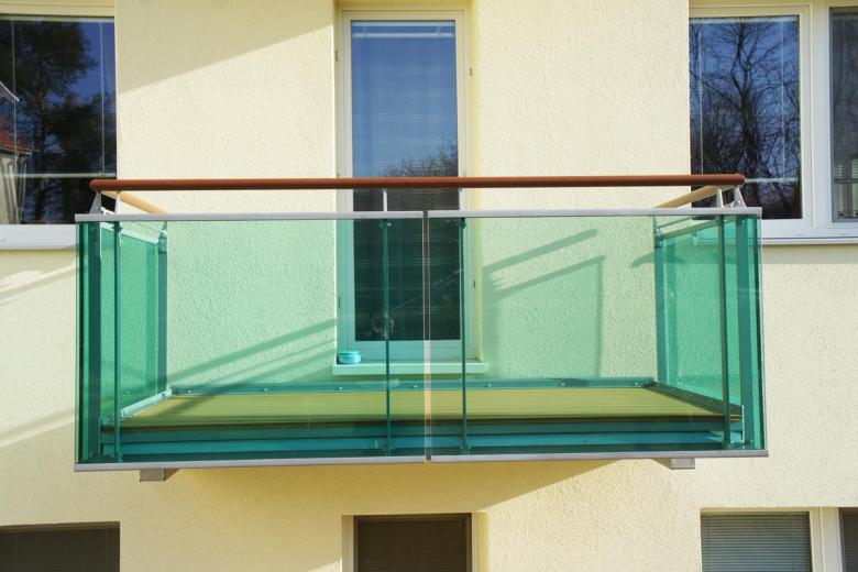Zavesene Balkony (závěsného balkonu, balkony jsou, Podpěrnými Tyčemi) Zavesene Balkony